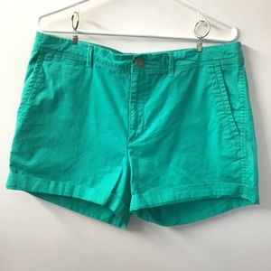 🌴Banana republic cuffed green shorts🌴